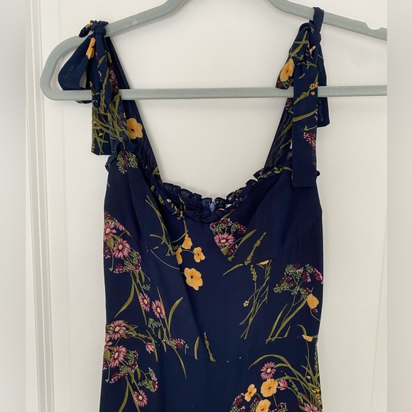 Reformation Nikita Dress in Mademoiselle - Picture 4 of 6